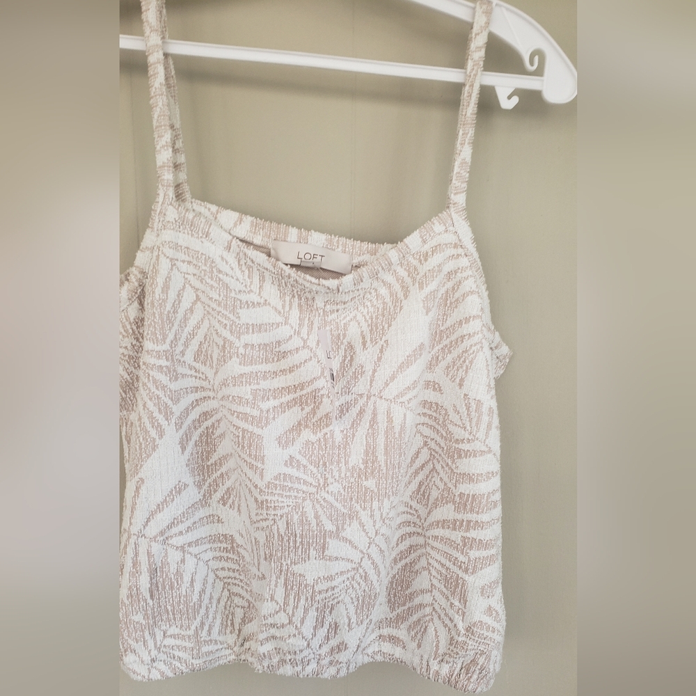 LOFT Beige & White Leaf-Print Tank Top